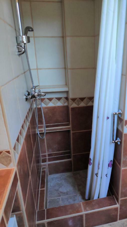 Villa Punta Blava - Beach Front, Ideal For Family Vacation With Kids, Large Terraces With Sea View, Internet, Netflix, No Pets Allowed Обровац Экстерьер фото