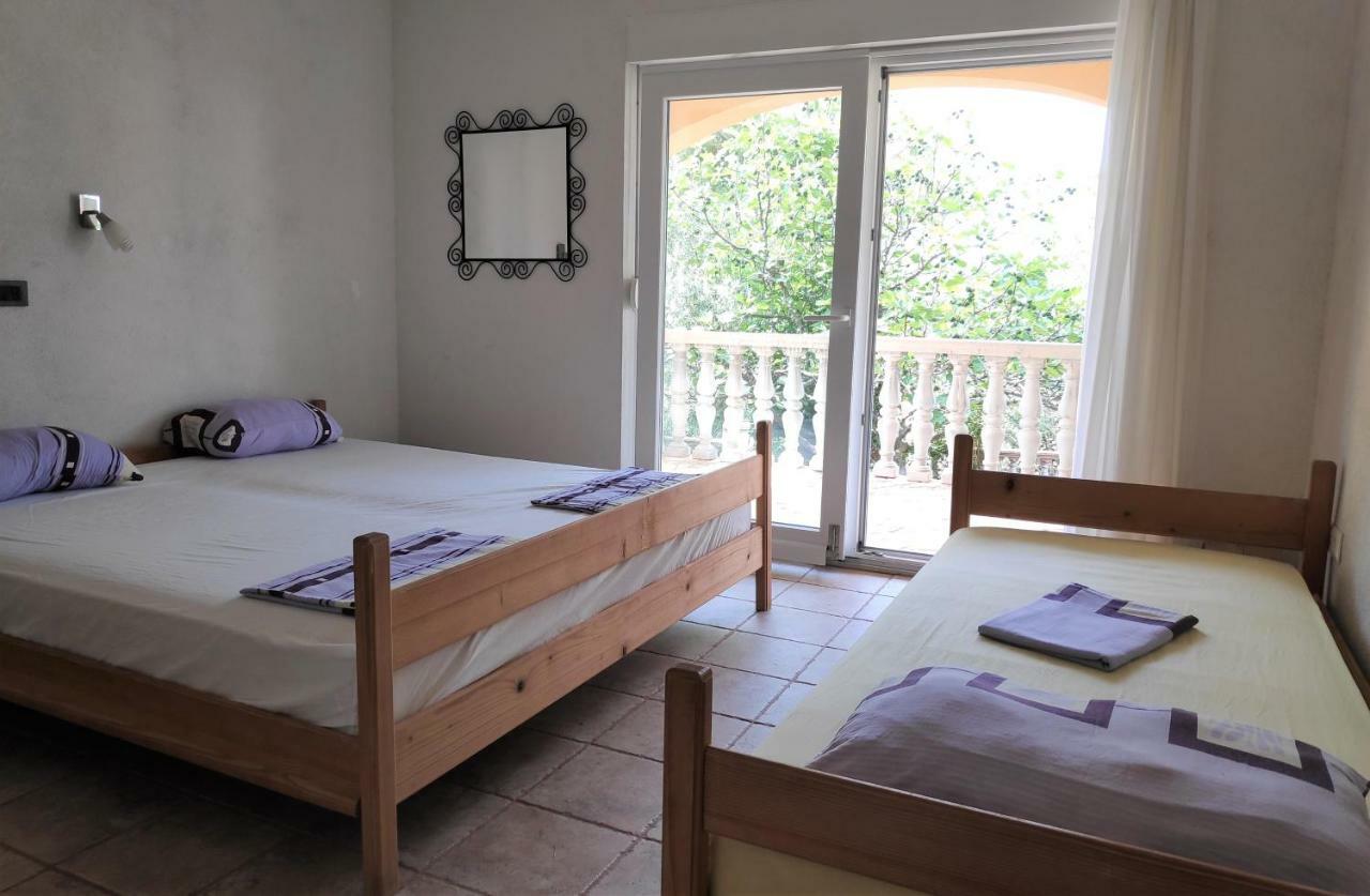 Villa Punta Blava - Beach Front, Ideal For Family Vacation With Kids, Large Terraces With Sea View, Internet, Netflix, No Pets Allowed Обровац Экстерьер фото