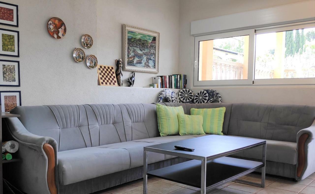 Villa Punta Blava - Beach Front, Ideal For Family Vacation With Kids, Large Terraces With Sea View, Internet, Netflix, No Pets Allowed Обровац Экстерьер фото