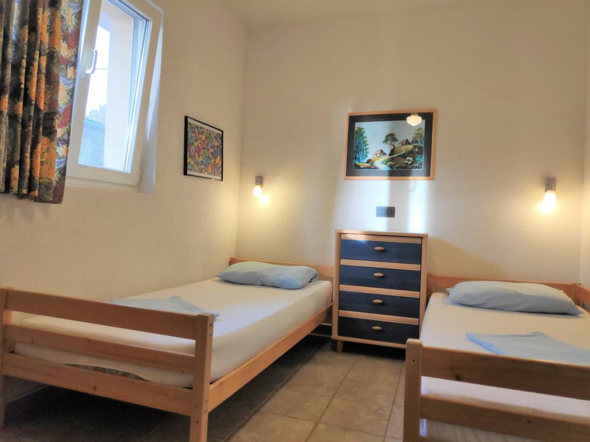 Villa Punta Blava - Beach Front, Ideal For Family Vacation With Kids, Large Terraces With Sea View, Internet, Netflix, No Pets Allowed Обровац Экстерьер фото