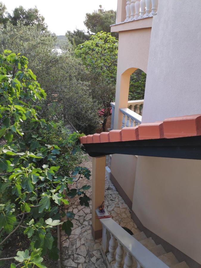 Villa Punta Blava - Beach Front, Ideal For Family Vacation With Kids, Large Terraces With Sea View, Internet, Netflix, No Pets Allowed Обровац Экстерьер фото